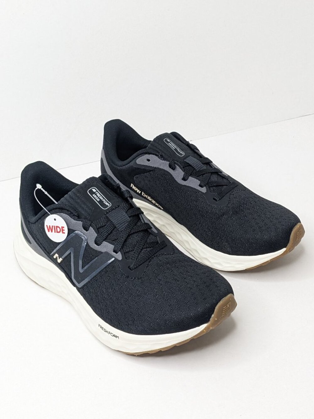 New Balance Fresh Foam Arishi V4 Running Shoes Black Womens 7 Wide
